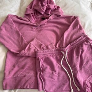 Universal Thread Bundle Mauve